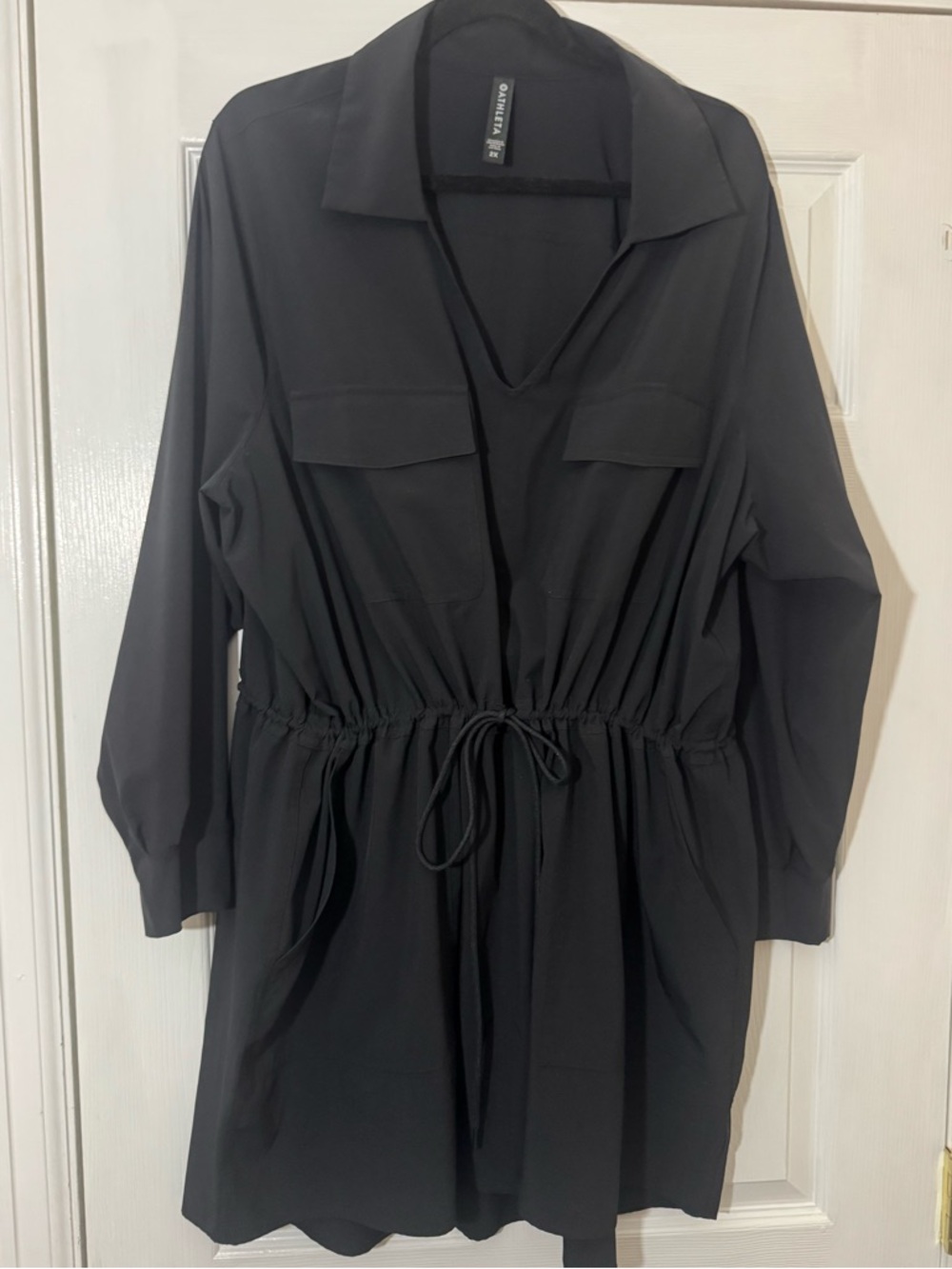 Athleta Zuma Black Long-Sleeve V-Neck Drawstring Shirt Dress